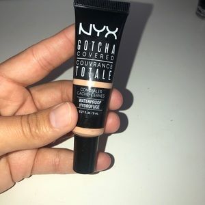 NYX Gotcha Covered Concealers - Beige + Deep Honey